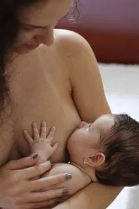 מיתוסים על הנקה